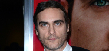 Joaquin Phoenix wears cardigan, Chucks to LA ‘Her’ premiere: would you hit it?