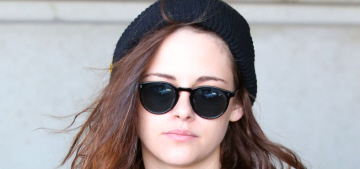 Did Kristen Stewart fly to Paris with some girlfriends just to do some shopping?!