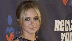 Hayden Panettiere caught making out with Jesse McCartney