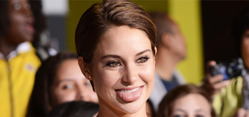 Shailene Woodley: Women should thank their bodies & ‘be pregnant with the world’