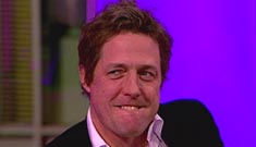 Hugh Grant makes out with two women at NY Bar