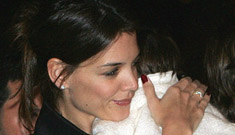 Katie Holmes Has To Take Mommy Lessons