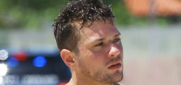 Ryan Phillippe, 39 years old, goes shirtless in Miami: would you hit it?