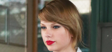 “Taylor Swift’s red lips & magnolia print represent ‘Murica” links