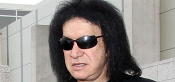 Gene Simmons apologizes for telling depressed people to go die: sincere?