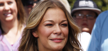LeAnn Rimes’ husband, step-sons ‘help’ her do the ALS Ice Bucket Challenge