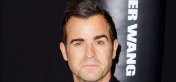 Justin Theroux hides in closets so he can pop out & ‘scare’ Jennifer Aniston