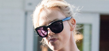 Charlize Theron & Sean Penn made a grocery run, they’re still going strong