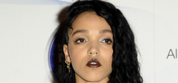 Is FKA Twigs trying to gold-dig her way into Robert Pattinson’s money?