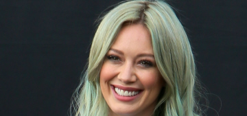 “Hilary Duff changed her hair color again, this time going for grey/pink” links
