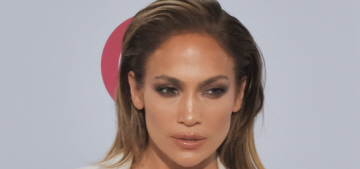 Is Jennifer Lopez planning a lavish, idiotic wedding to Casper Smart?