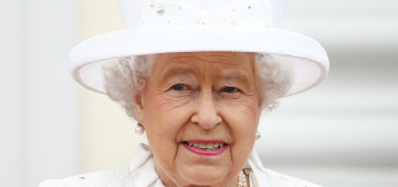 Queen Elizabeth refuses to speak German during her state visit to Germany