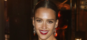 “Jessica Alba has been looking great at Paris Fashion Week” links
