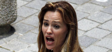 Jennifer Garner spotted out looking emotional on the phone: caught or staged?