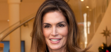 Cindy Crawford is ‘a little bit jealous’ the new models ‘have social media’