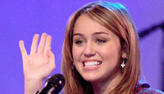 Miley Cyrus saves a chicken from union contract