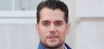 Henry Cavill took his 19-yr-old univ. freshman girlfriend home to meet his family