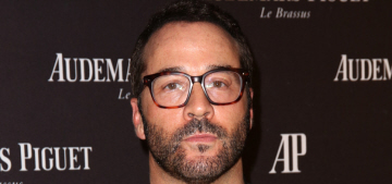 Has Jeremy Piven been creepily texting & harassing his ex-girlfriend Kate Nardi?