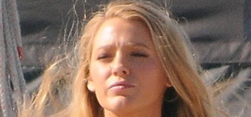 Does Blake Lively look pregnant while doing re-shoots in LA, yes or no?