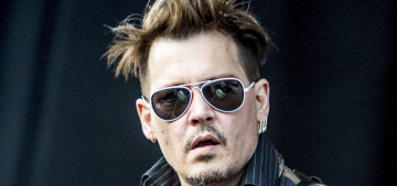 Johnny Depp tried to drunkenly suffocate Amber in December, a source claims