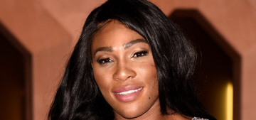 Did Serena Williams forget to tip waitstaff after being comped on a $400 bill?