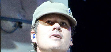 Tom DeLonge of Blink 182 emailed Hillary Clinton camp about UFOs