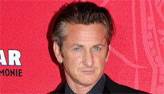 Sean Penn doesn’t stop for striking workers