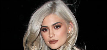 Kylie Jenner skipped the AMAs to witness the birth of her puppies