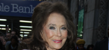 Loretta Lynn tried pot for the first time at 84 for her glaucoma