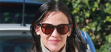 Jennifer Garner goes to church with wet hair: have you gone out with wet hair?