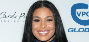 Jordin Sparks had a bible verse on her hand while singing the national anthem