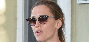 E!: Jennifer Garner ‘very annoyed’ with Ben Affleck, tries to shield kids from press