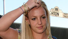 “Britney wears a shirt as a dress” Links