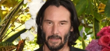Keanu Reeves & Winona Ryder keep talking about how much they love each other