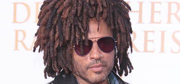 Lenny Kravitz on his giant scarf photo: ‘I cannot escape this’