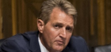 Sen. Jeff Flake confronted by protesters after announcing his vote for Kavanaugh (update)