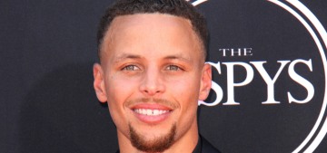Steph Curry wonders if American astronauts ever made it to the moon