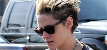 Kristen Stewart really wants us to know that she has a new girlfriend