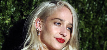 Jemima Kirke admits to faking her British accent, her sister doesn’t have one