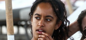 Malia Obama & some Harvard friends flew down to Miami for the weekend