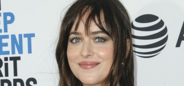 Dakota Johnson looked awesome in a low-key Gucci at the Spirit Awards