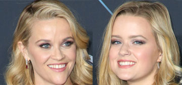 Reese Witherspoon’s teen daughter fixes her eyeshadow for her for events
