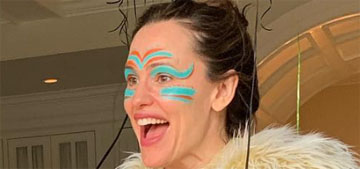 Jennifer Garner embarrassed her son in a costume for his bday so she Instagrammed it