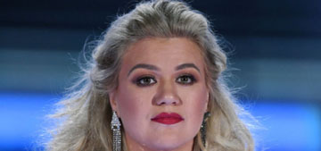 Kelly Clarkson had a cyst on her ovary burst just a week after her appendectomy