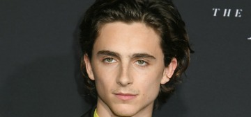 “Timothee Chalamet wore a mock-turtleneck at ‘The King’ premiere” links