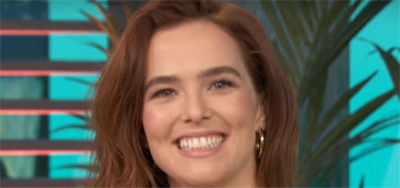 Zoey Deutch: my mom Lea Thompson ‘loves my dog more than she loves me’