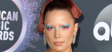 Halsey wore Marc Jacobs floral & no eyebrows at the AMAs: cute or no?