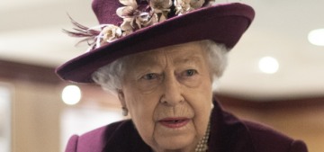Is the Queen wearing gloves these days to protect herself from the coronavirus?