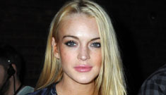 Lindsay Lohan looks halfway decent, pulls diva act at fashion show