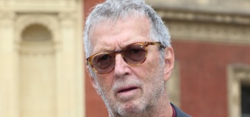 Eric Clapton had side effects with the AstraZeneca vaxx, so now he’s anti-Vaxx